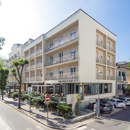 Hotel Boston Cattolica Eksteriør bilde