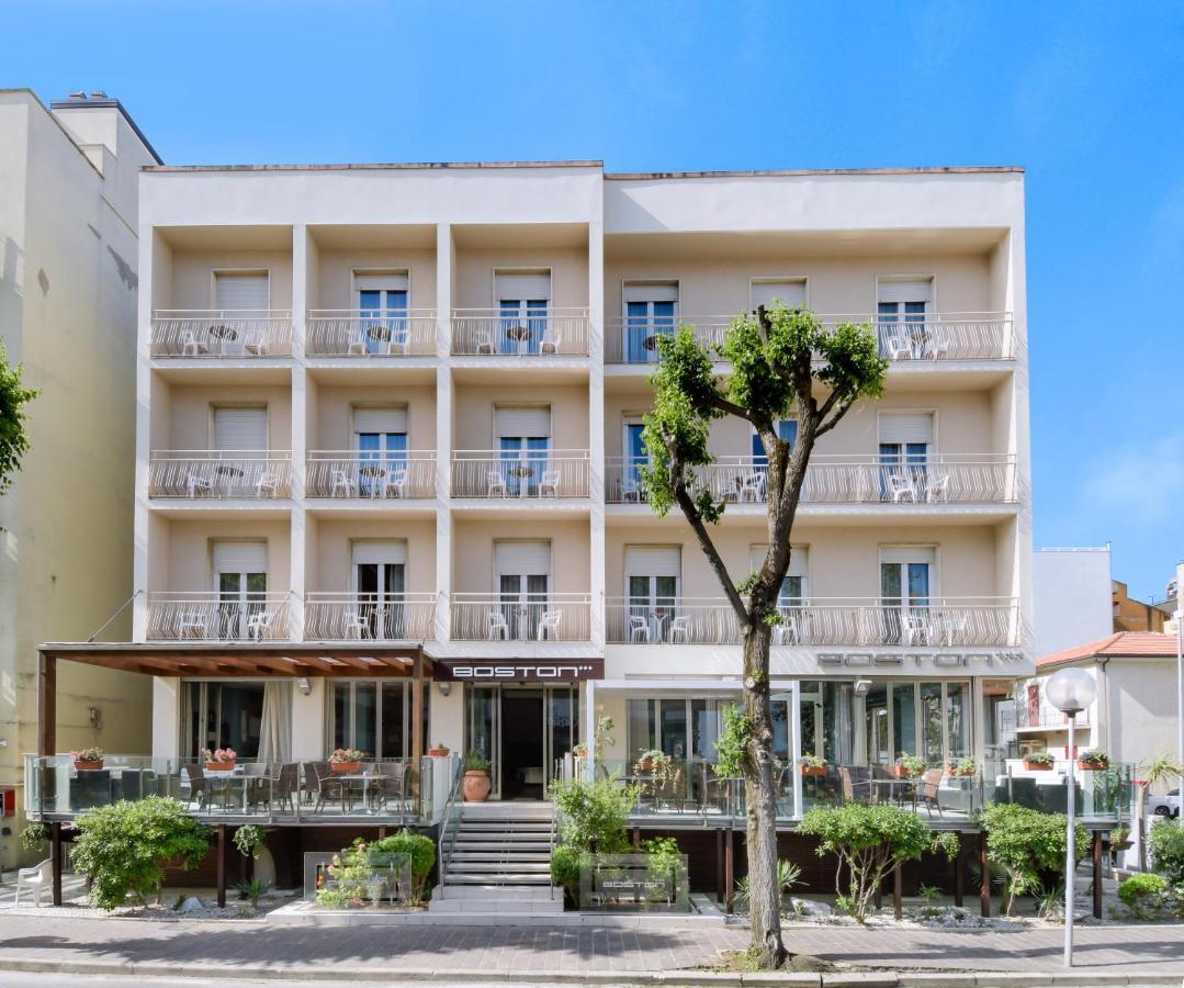 Hotel Boston Cattolica Eksteriør bilde
