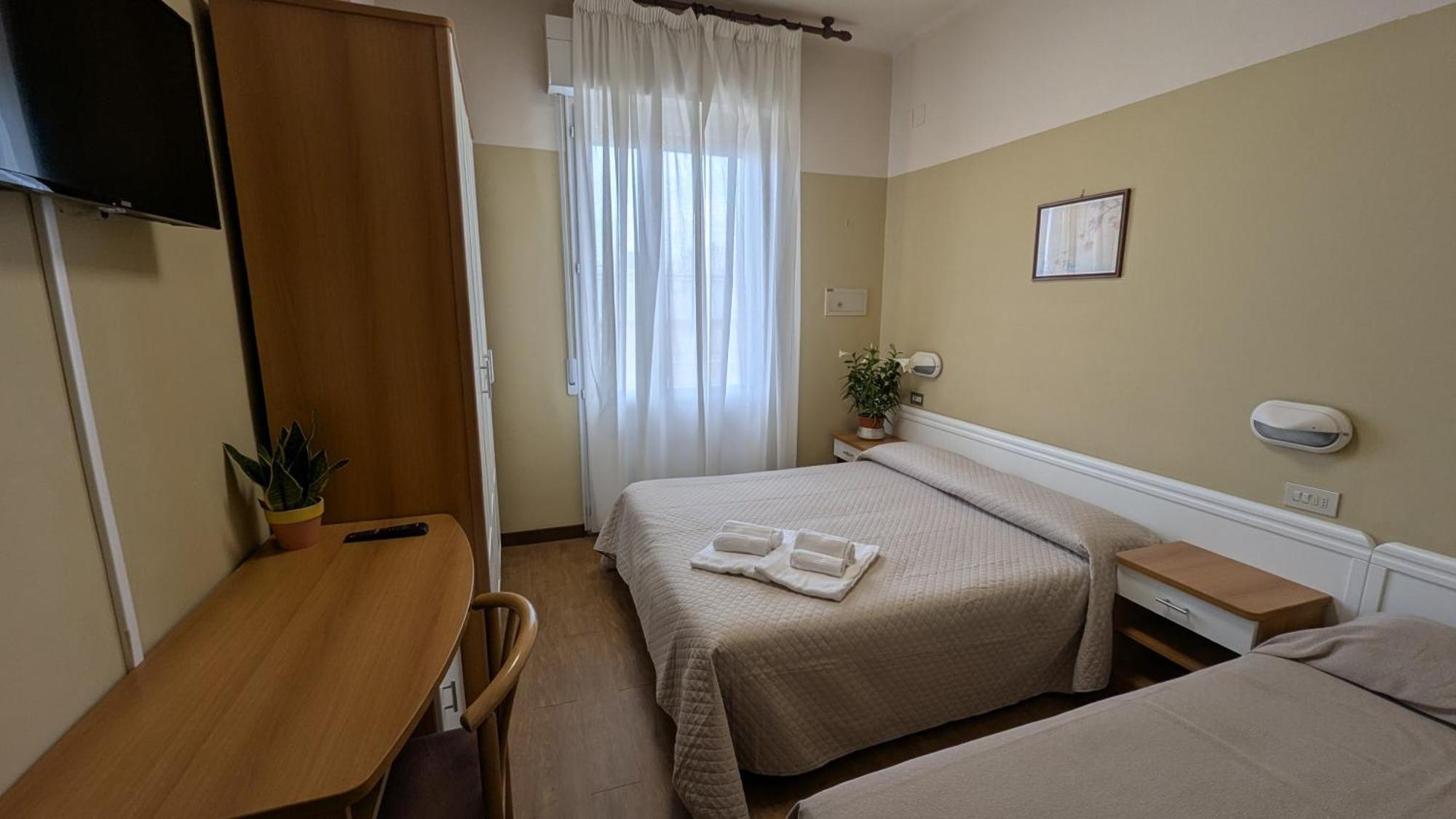 Hotel Boston Cattolica Eksteriør bilde