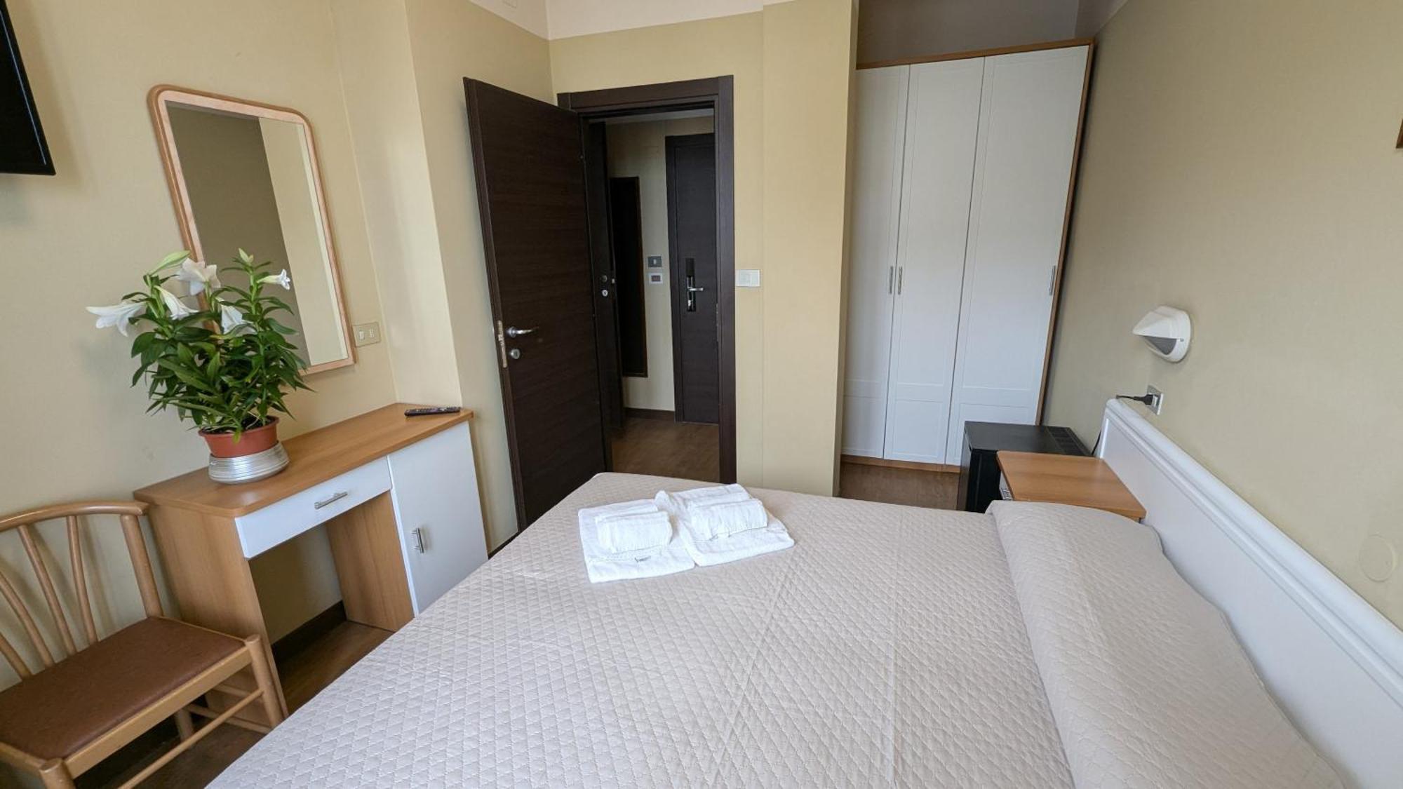 Hotel Boston Cattolica Eksteriør bilde